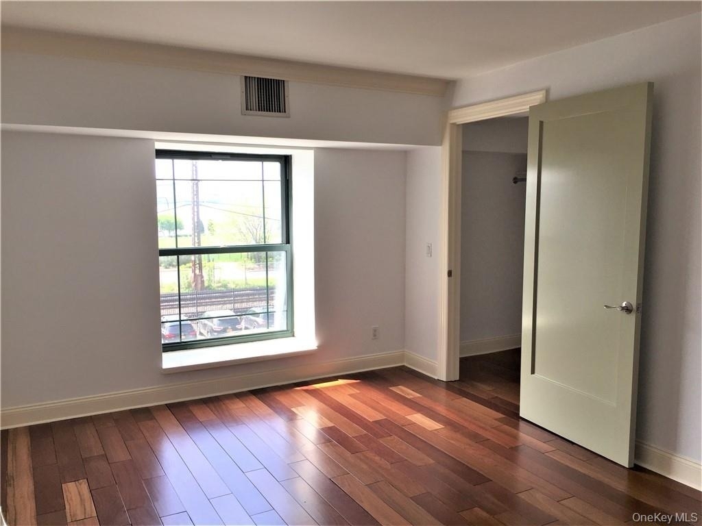 1 S Astor Street - Photo 7