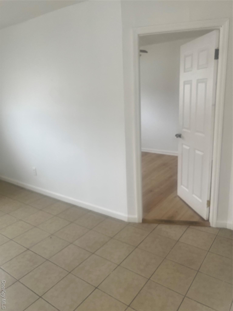 1411 Chandler Street - Photo 2