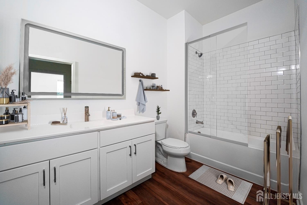 18 West Main Street - Photo 6