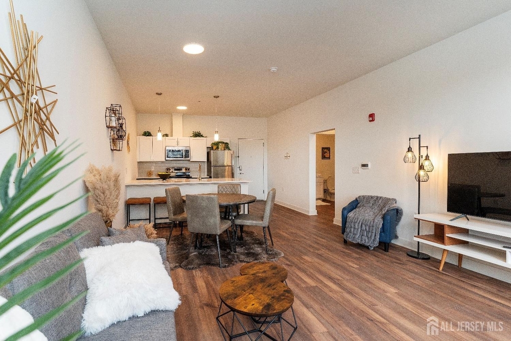 18 West Main Street - Photo 1