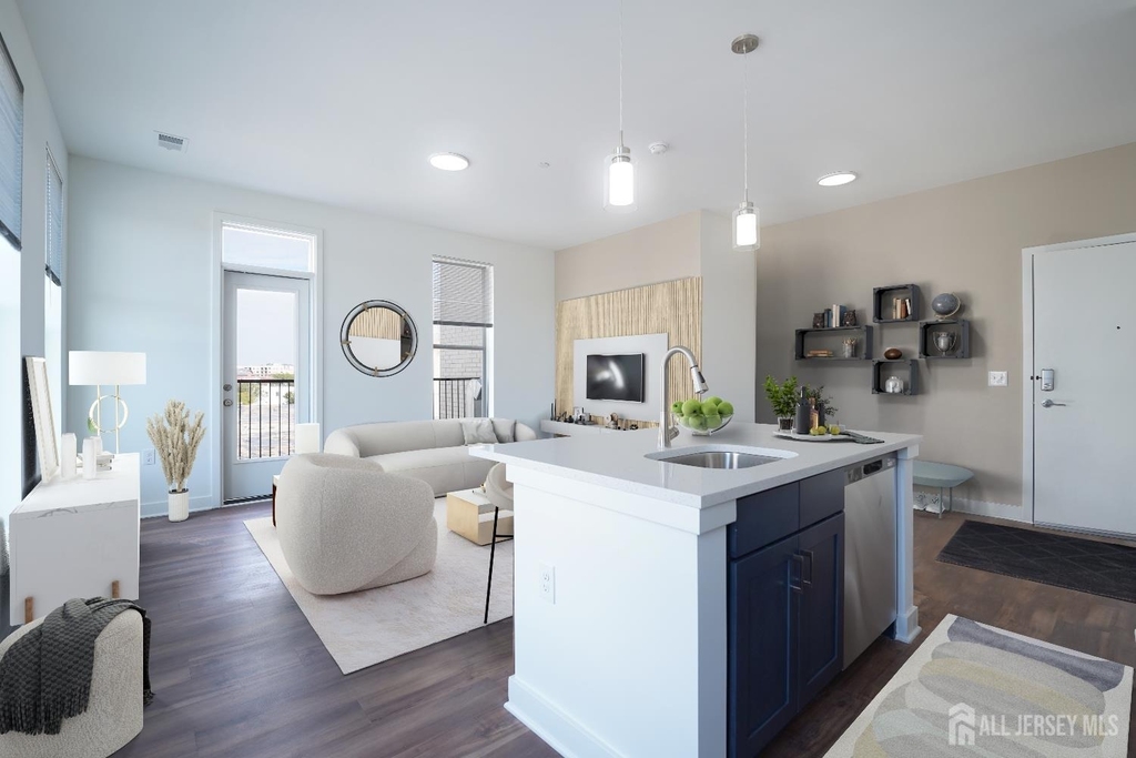 18 West Main Street - Photo 5
