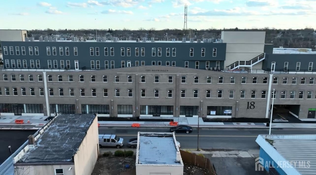 18 West Main Street - Photo 21