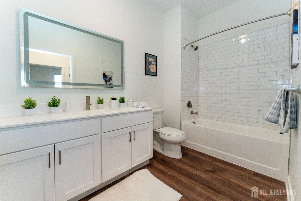 18 West Main Street - Photo 7