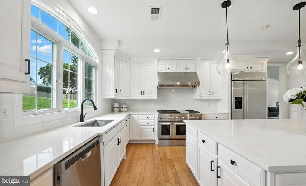 6634 Brawner Street - Photo 4