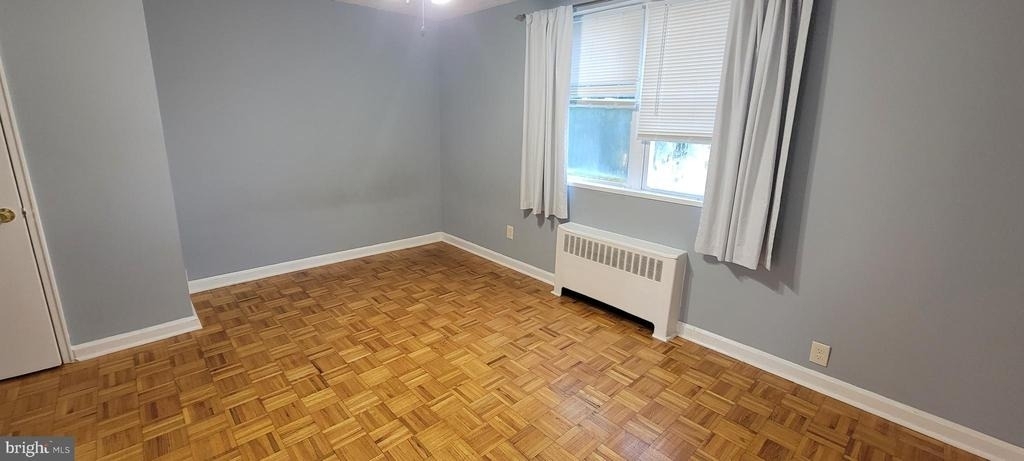 307 E Clarkson Avenue - Photo 4