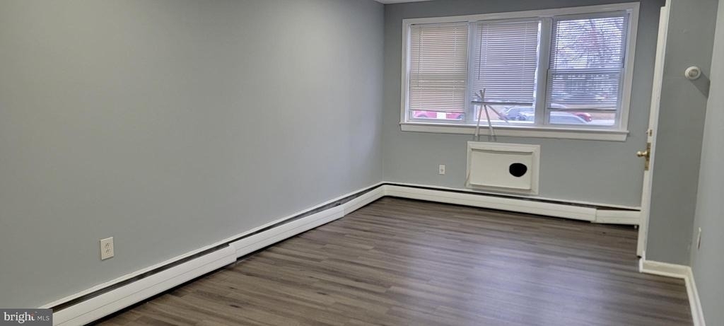 230 W Roosevelt Boulevard - Photo 3