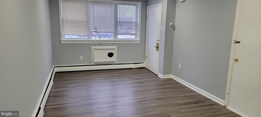 230 W Roosevelt Boulevard - Photo 2