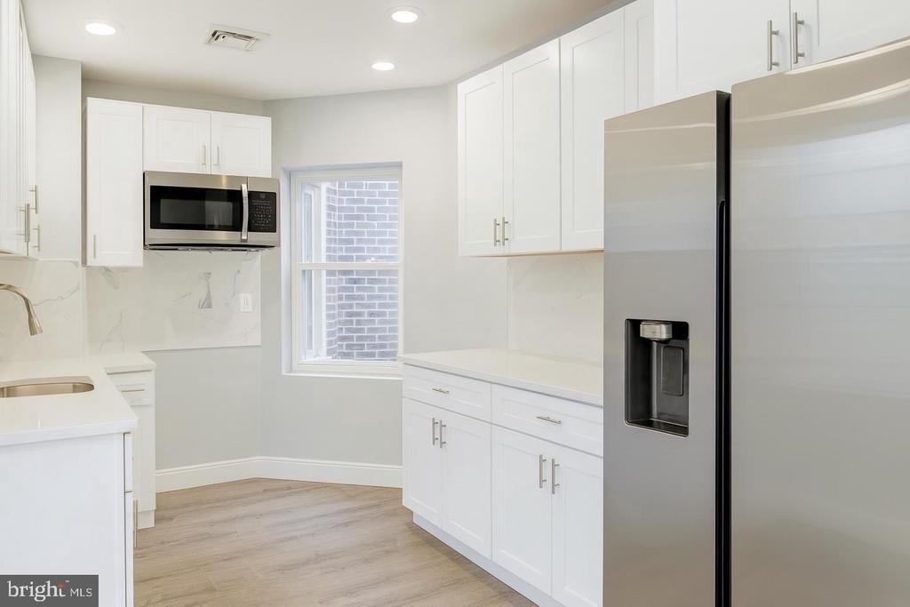 6515 Torresdale #2 Avenue - Photo 4
