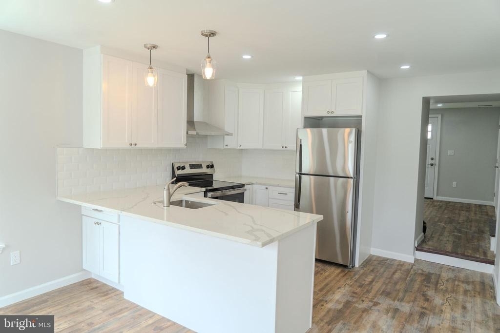 520 East Avenue - Photo 3