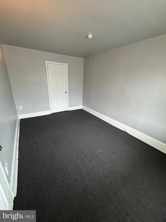 533 Buttonwood Street - Photo 11