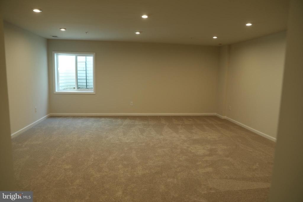 172 Mulberry Drive - Photo 12