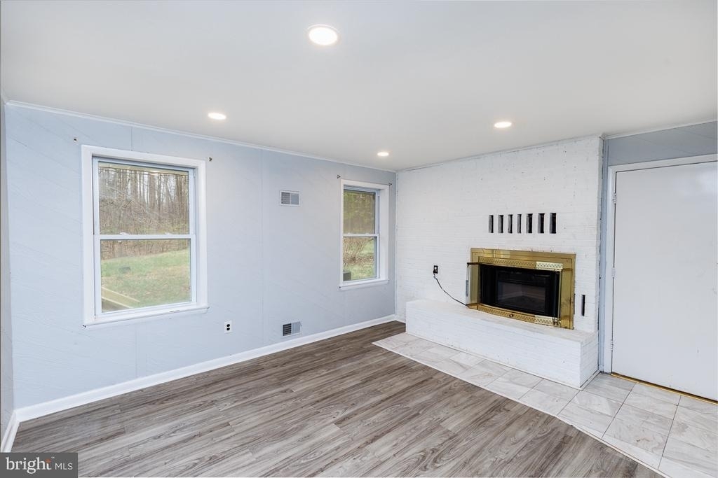 9409 Croom Acres Drive - Photo 4