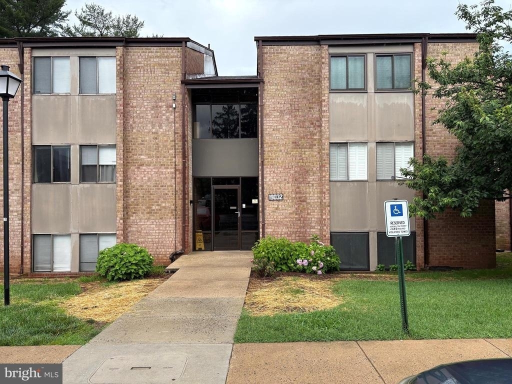 19032 Mills Choice Road - Photo 0