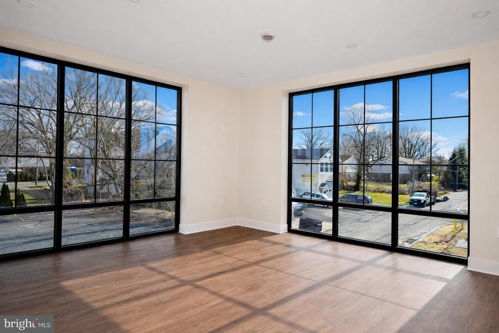 128 N Bond Street - Photo 11