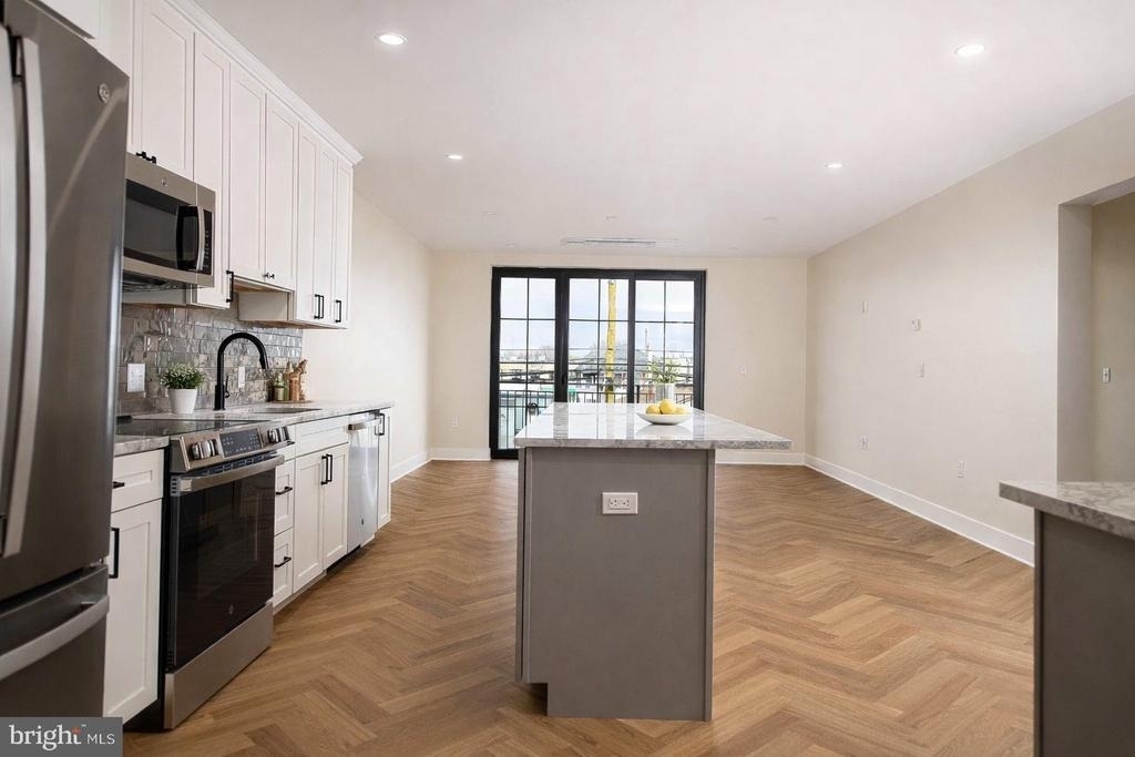 128 N Bond Street - Photo 11