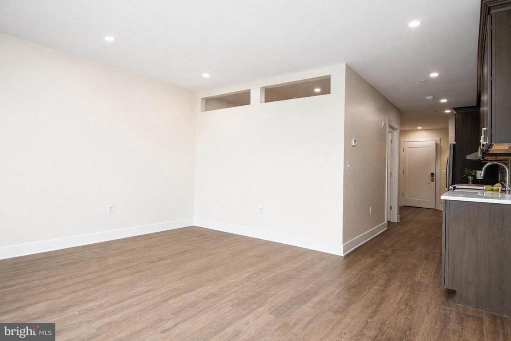 128 N Bond Street - Photo 12