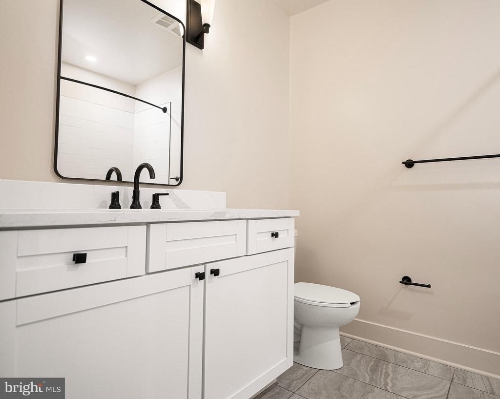 128 N Bond Street - Photo 11
