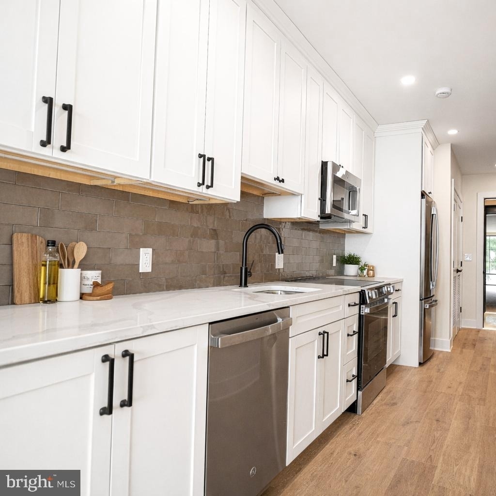 128 N Bond Street - Photo 10
