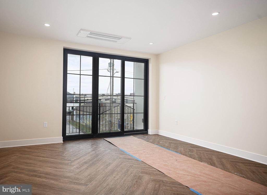 128 N Bond Street - Photo 13