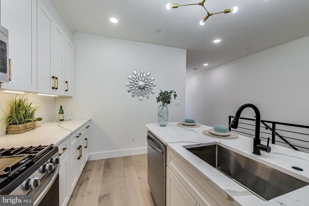 1626 K Ne - Photo 2