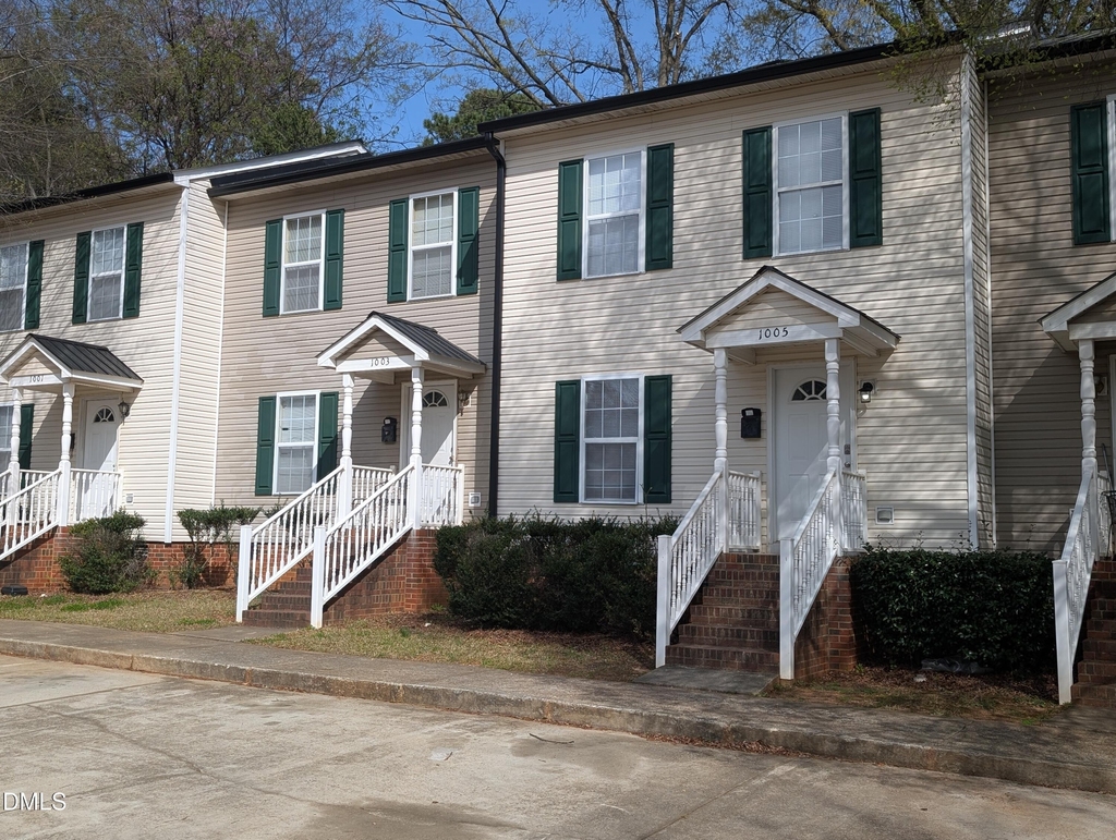 1005 Shades Place - Photo 18
