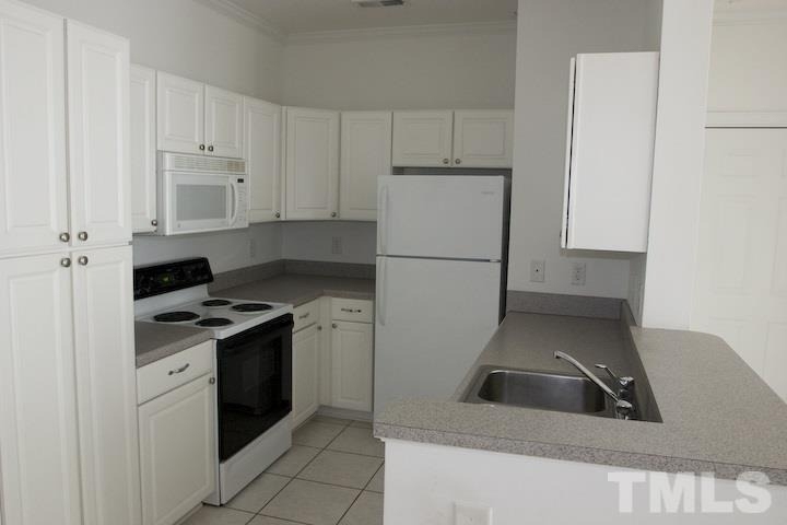 701 Copperline Drive - Photo 3
