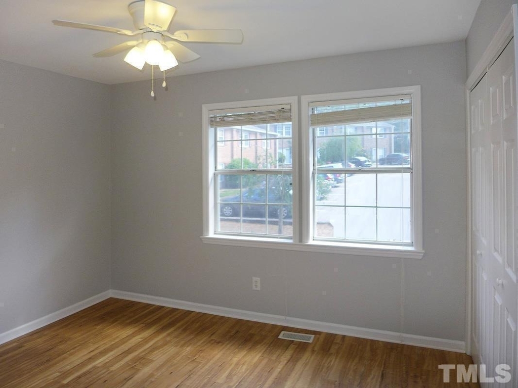 124 Marlowe Court - Photo 9