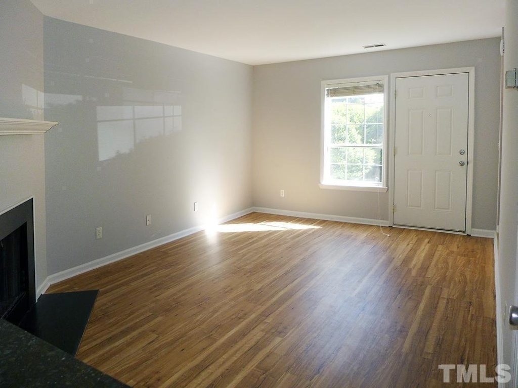 124 Marlowe Court - Photo 2