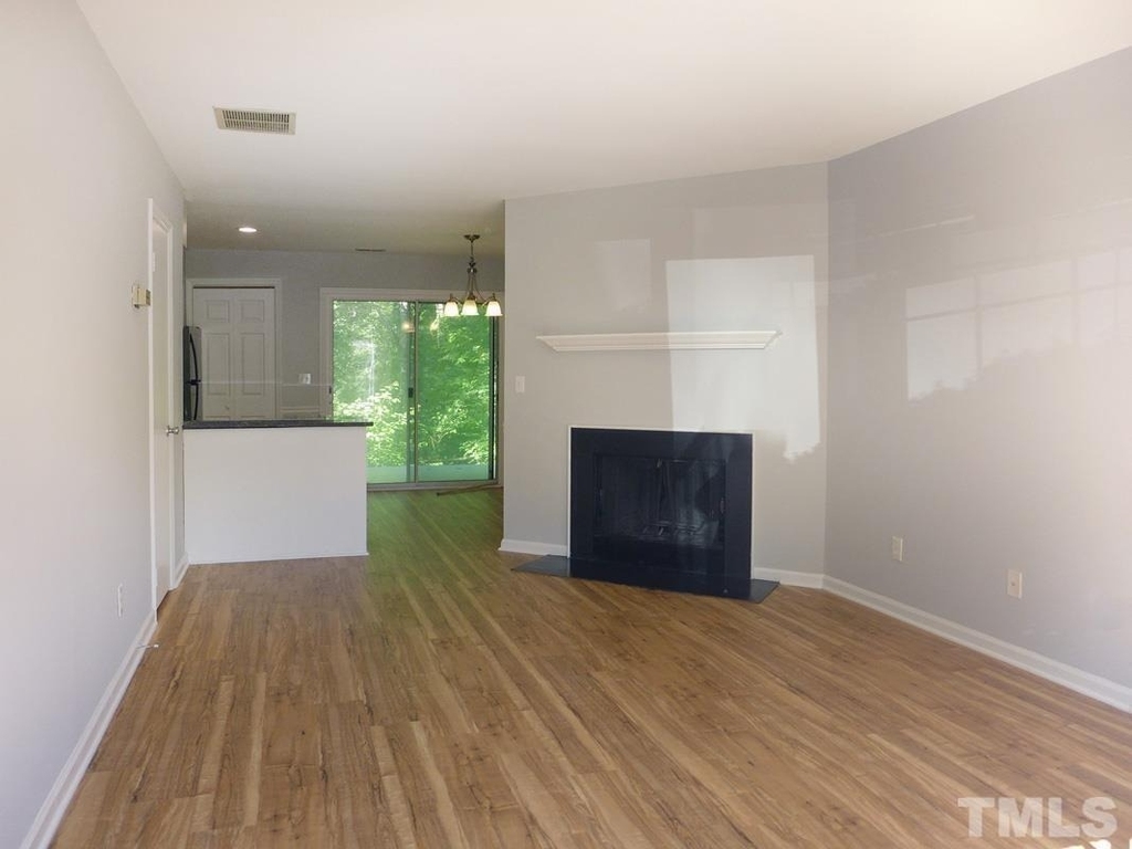 124 Marlowe Court - Photo 1