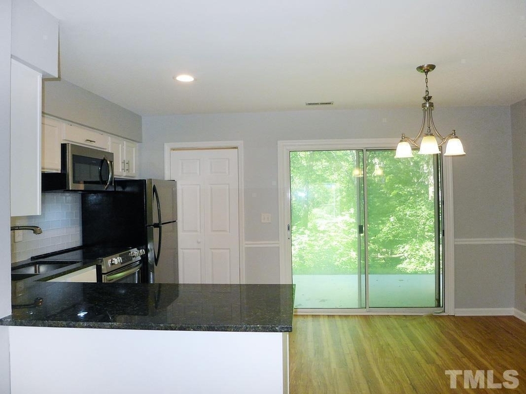 124 Marlowe Court - Photo 5
