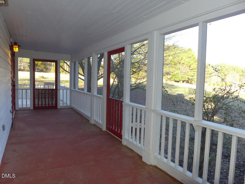 917 Phils Creek Road - Photo 21