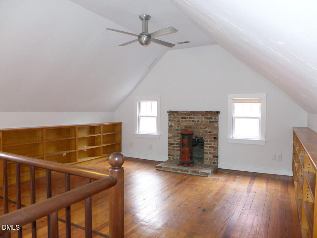 917 Phils Creek Road - Photo 18