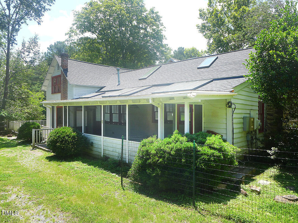 917 Phils Creek Road - Photo 1