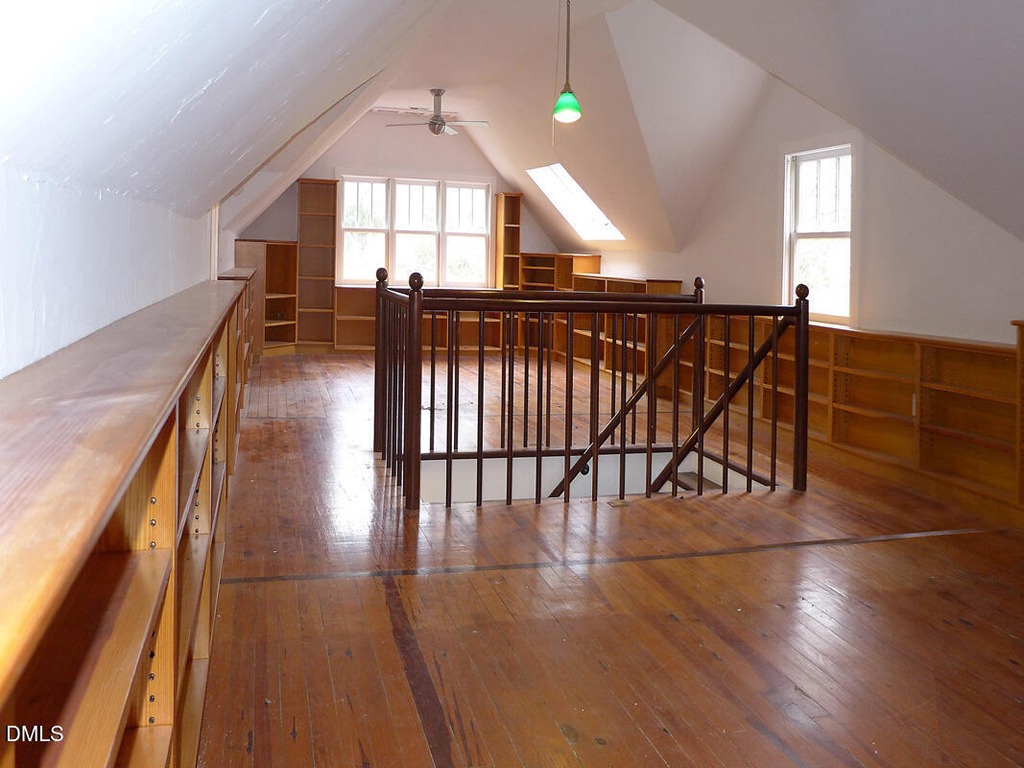 917 Phils Creek Road - Photo 17