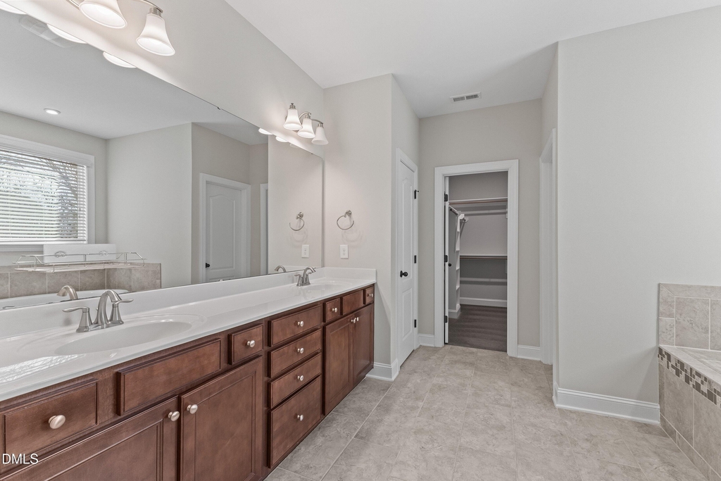 3828 Hickory Manor Drive - Photo 32