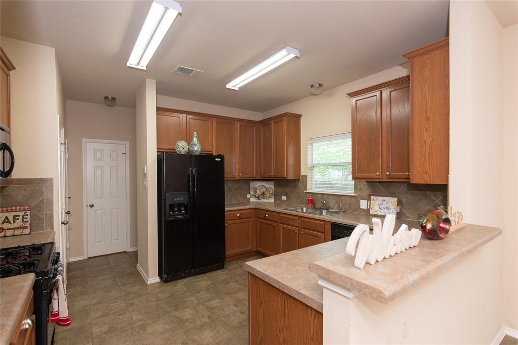 10509 Wylie Dr - Photo 7