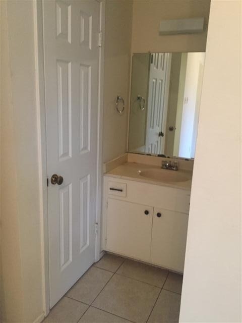 619 W 37th St - Photo 12