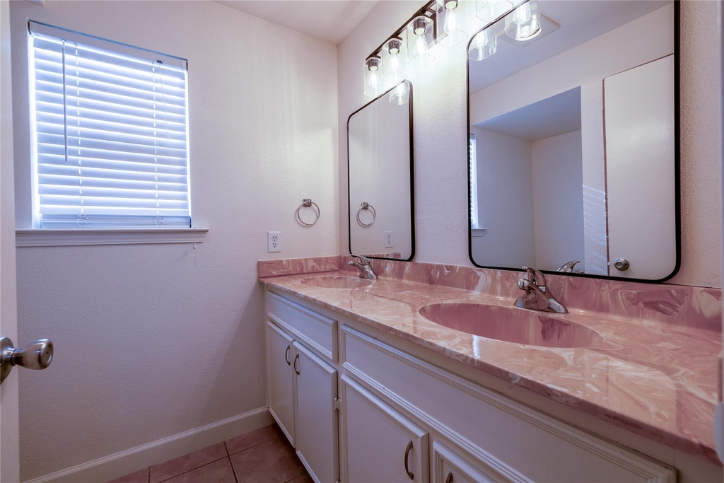 4304 Scottsdale Rd - Photo 12