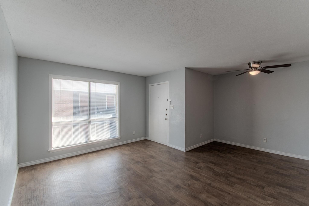 100 Uhland Rd - Photo 1