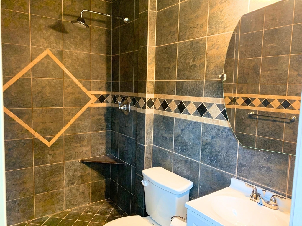 4905 Richmond Ave - Photo 8