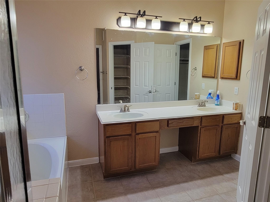 2100 Pipers Field Dr - Photo 11