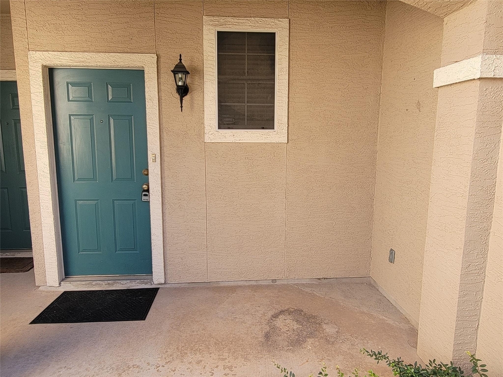 2100 Pipers Field Dr - Photo 1
