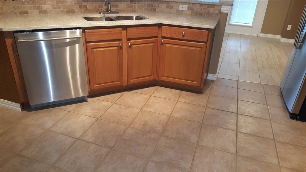2100 Pipers Field Dr - Photo 6