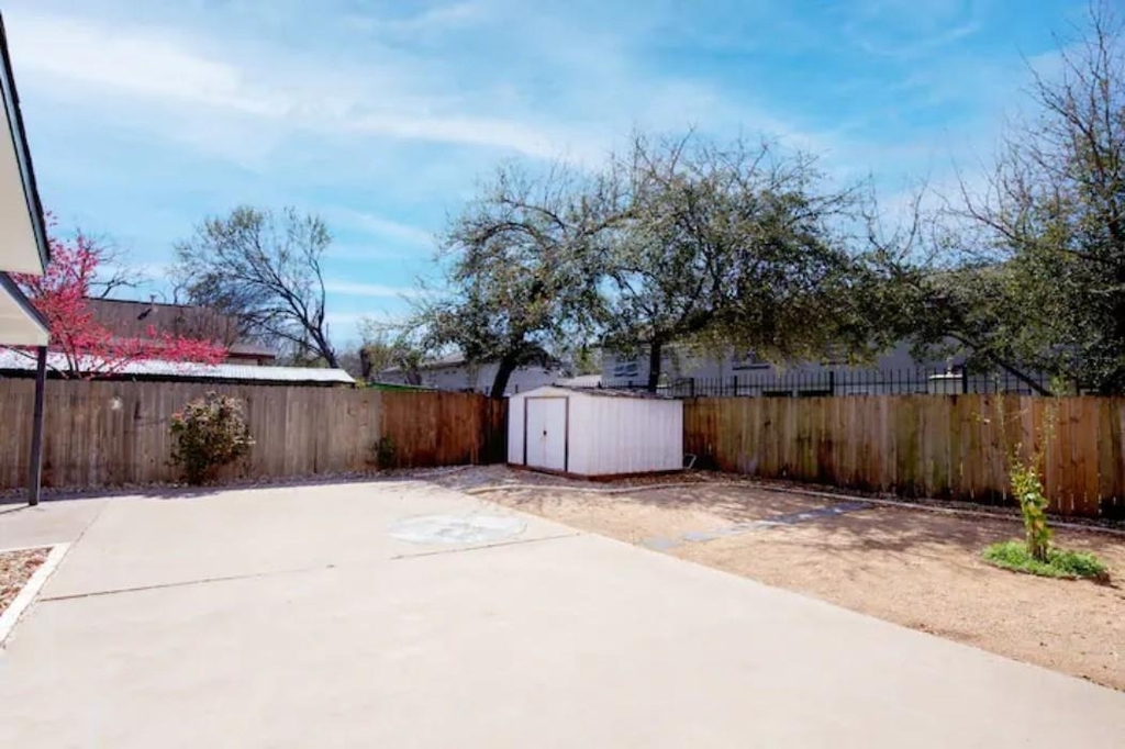 2319 Santa Rita St - Photo 25