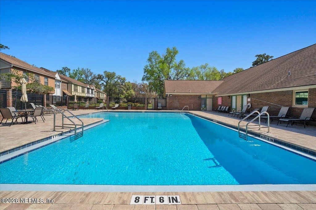 8140 Sutton Place - Photo 39