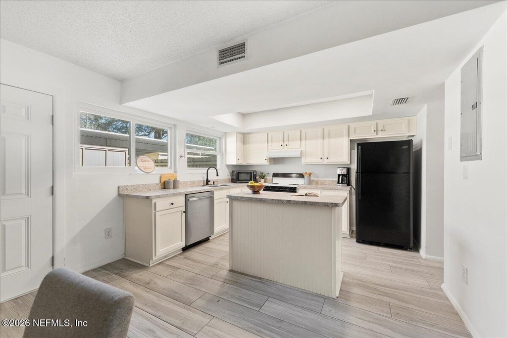 8140 Sutton Place - Photo 1