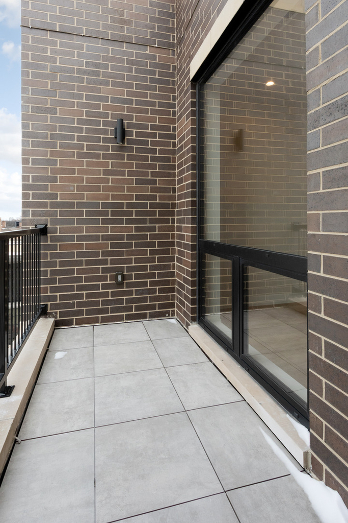 2505 W Farragut Avenue - Photo 6