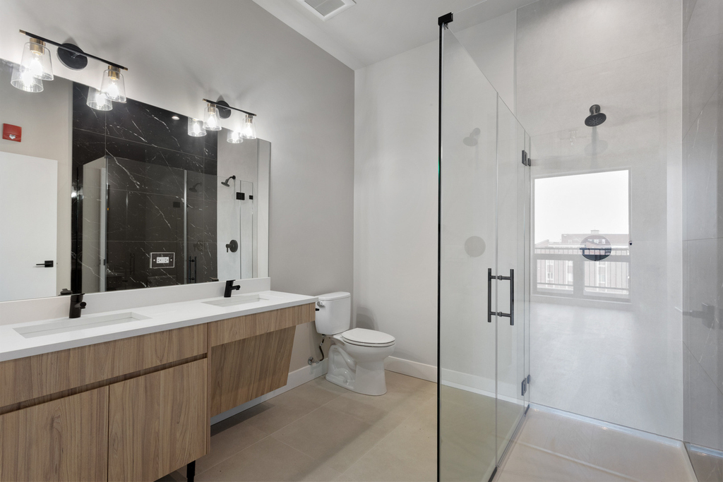 2505 W Farragut Avenue - Photo 4