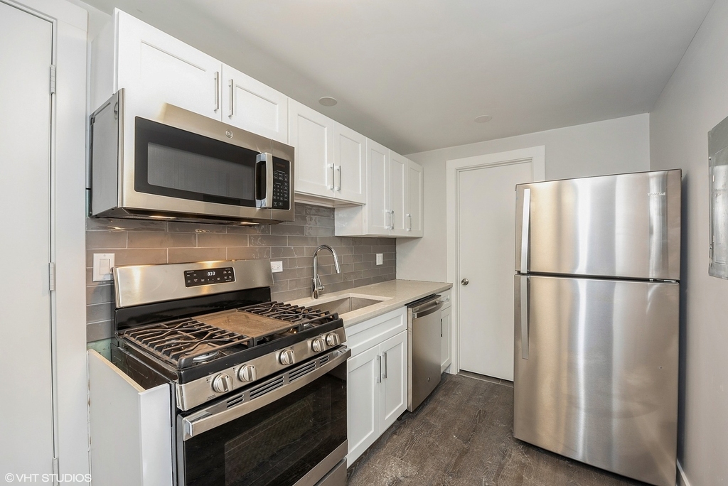 5021 S Indiana Avenue - Photo 3