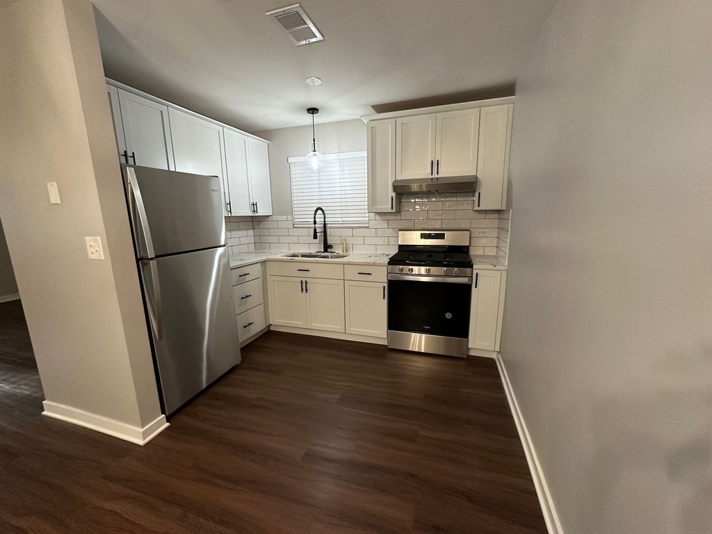 6457 S Kenwood Avenue - Photo 1